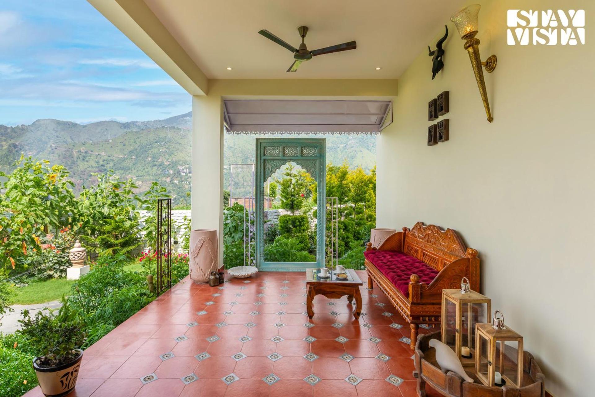 Stayvista At The Oakridge 4 Bhk Villa In Dharamshala With Jacuzzi & Balcony Csamba Kültér fotó