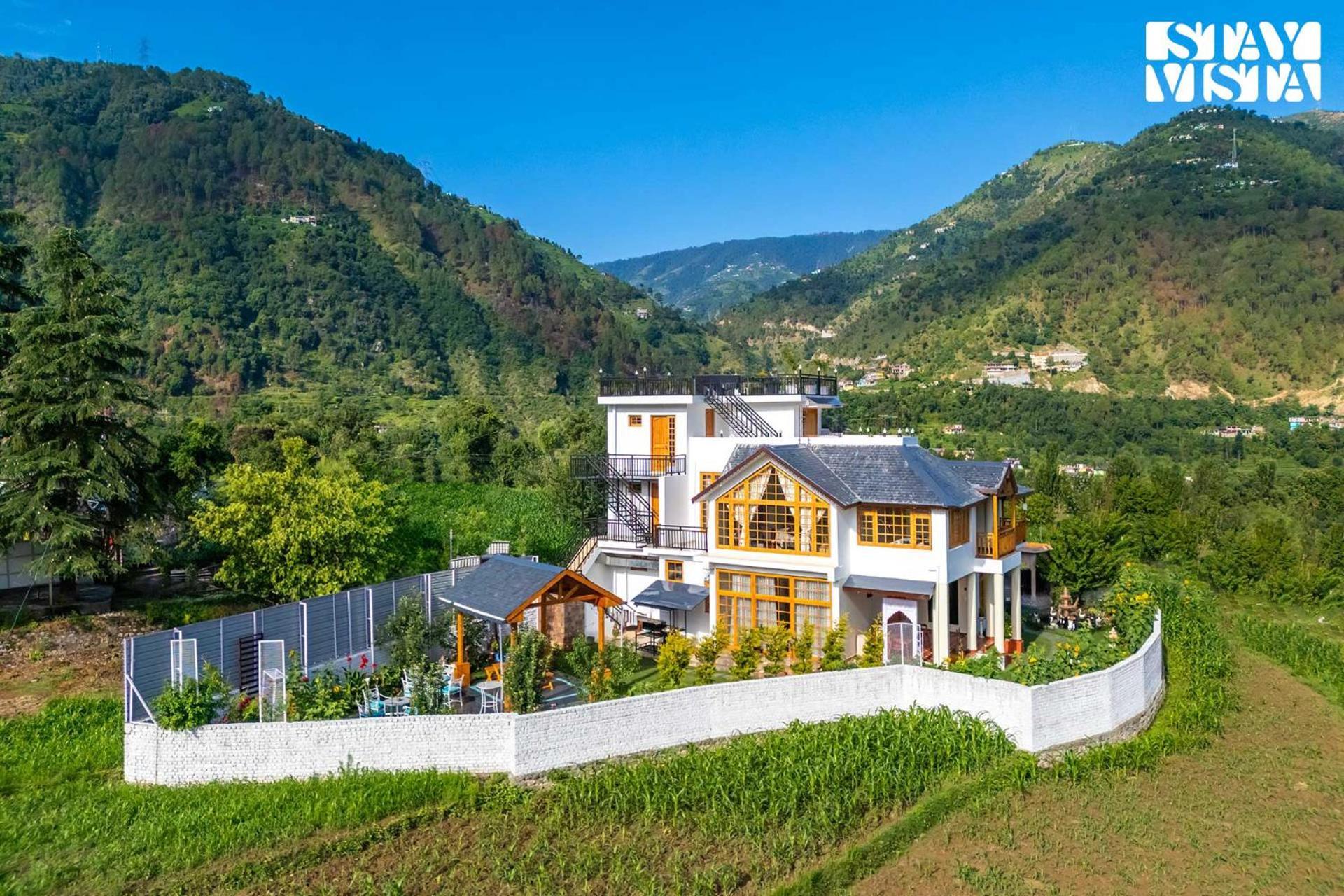 Stayvista At The Oakridge 4 Bhk Villa In Dharamshala With Jacuzzi & Balcony Csamba Kültér fotó